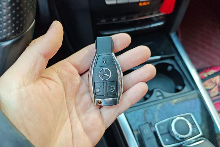 Used Mercedes-Benz E-Class 2015 Facelift E 200 L Sport Edition