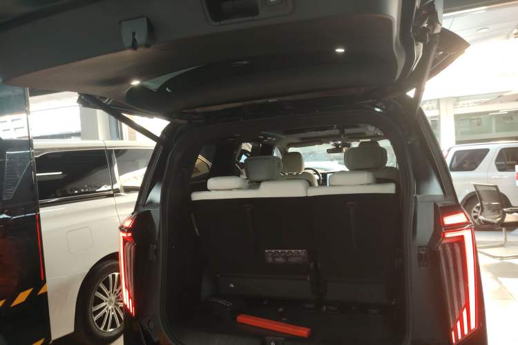 Used GAC Trumpchi M8 2023 Zongshi Series 400T Flagship Edition
