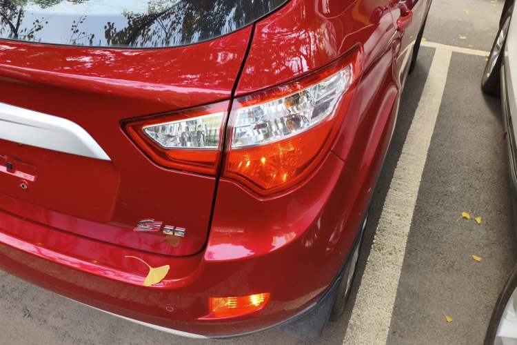 Used Changan CS35 2016 1.6L Automatic Luxury Model China V Standard
