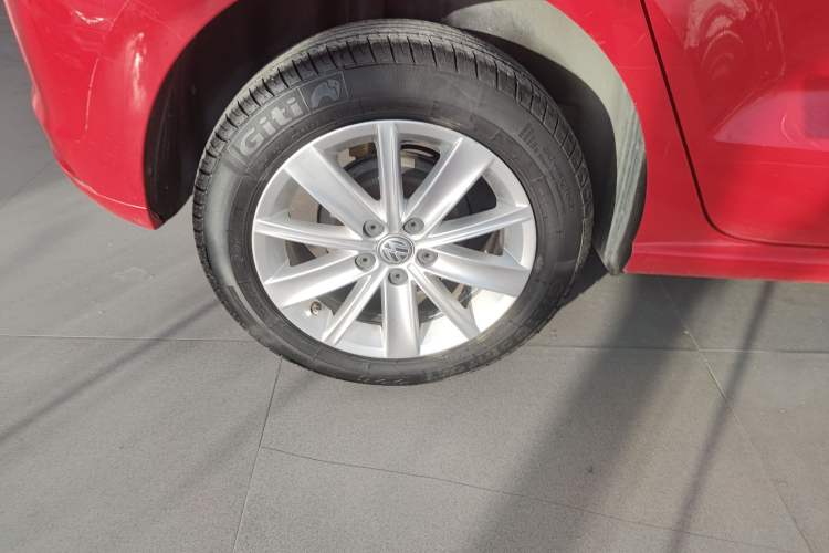 Used Volkswagen Polo 2014 1.6L Automatic Comfort Edition