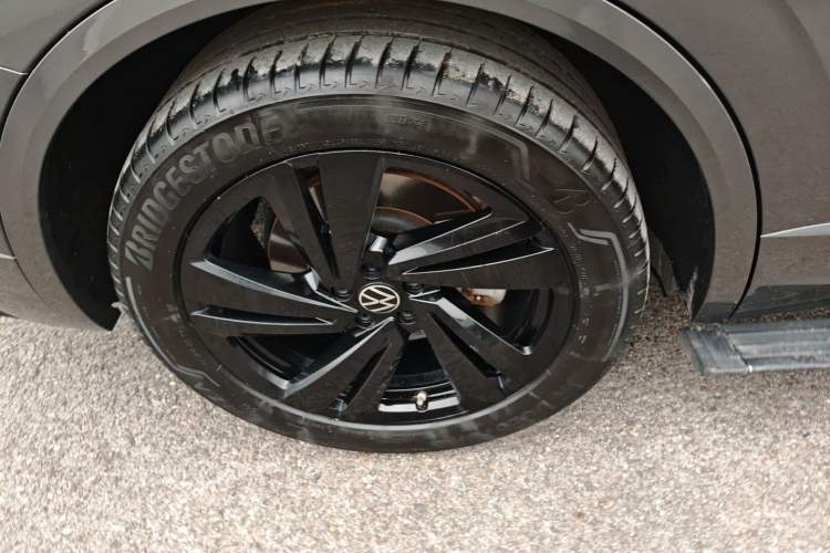 Used Volkswagen Touareg 2021 3.0 TSI Luxury Edition Black Diamond Sport Package
