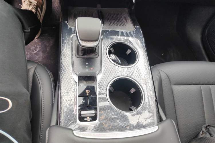 Used Hongqi HS3 PHEV 2024 PHEV 115km Jingwei Edition
