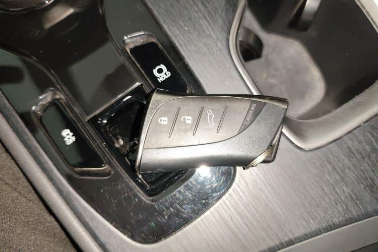 Used Lexus RZ 2023 450e All-Wheel Drive Luxury Edition
