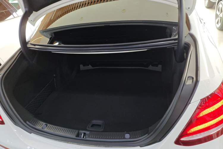 Used Mercedes-Benz E-Class 2019 E 260 L Sport Edition
