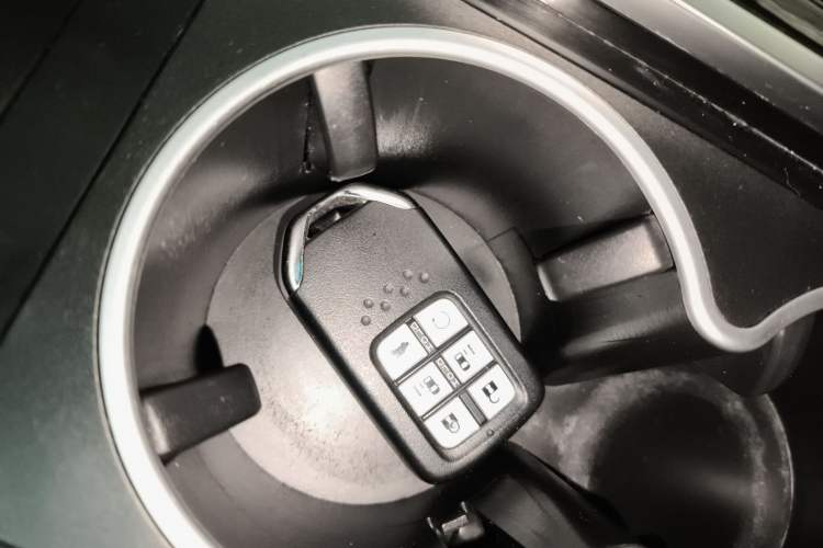 Used Honda Elysion 2022 2.0L eHEV Luxury First Edition
