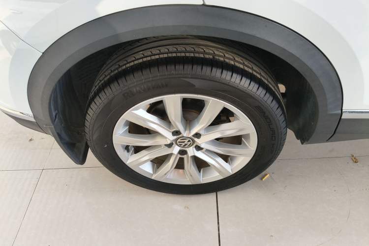 Used Volkswagen T-ROC 2019 230TSI DSG Two-Wheel-Drive Advanced Version China VI Standard
