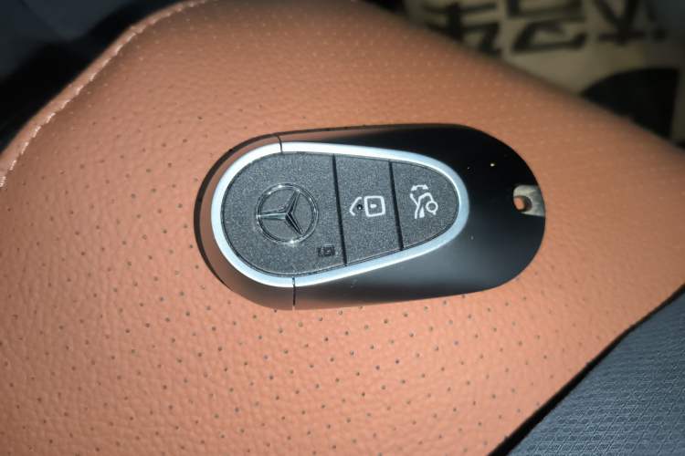 Used Mercedes-Benz C-Class 2023 Restyled C 260 L Night Edition Sports Version