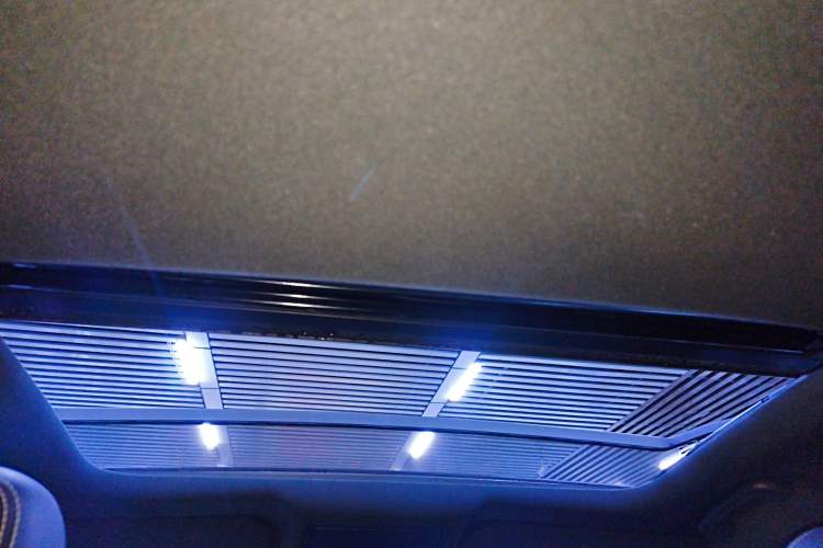 Used Jaguar XEL 2020 2.0T 200PS R-DYNAMIC Youth Sports Edition
