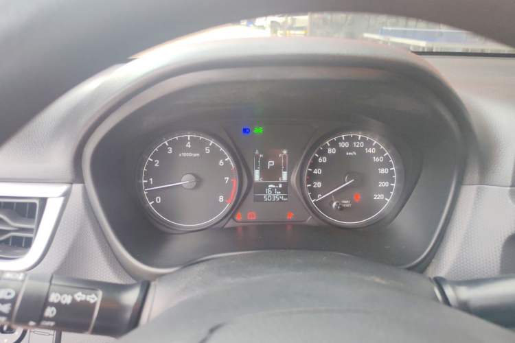 Used Hyundai Verna 2017 1.4L Automatic YueXiang Edition China V-standard