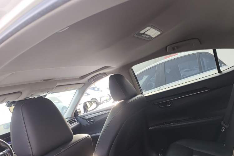 Used Lexus ES 2015 300h Comfort Edition
