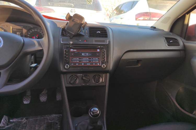 Used Volkswagen Polo 2016 1.4L Manual Fashion Model
