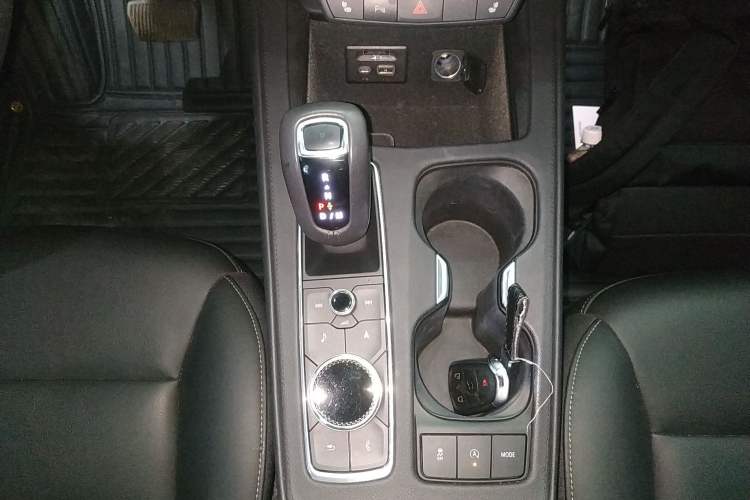 Used Cadillac XT4 2018 28T Two-Wheel Drive Leading Version
