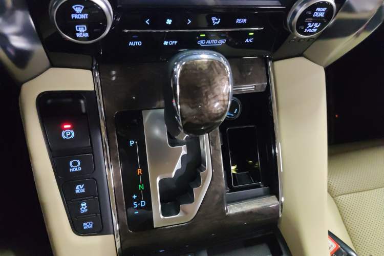 Used Toyota Alphard 2019 Dual-Engine 2.5L Prestige Edition
