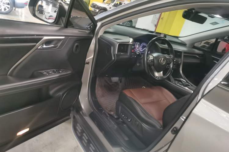 Used Lexus RX 2016 300 Two-Wheel Drive Elite Version China V Standard
