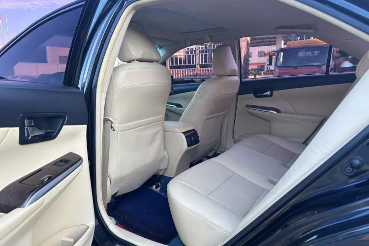 Used Toyota Camry 2016 2.0G 10th Anniversary Leading Edition