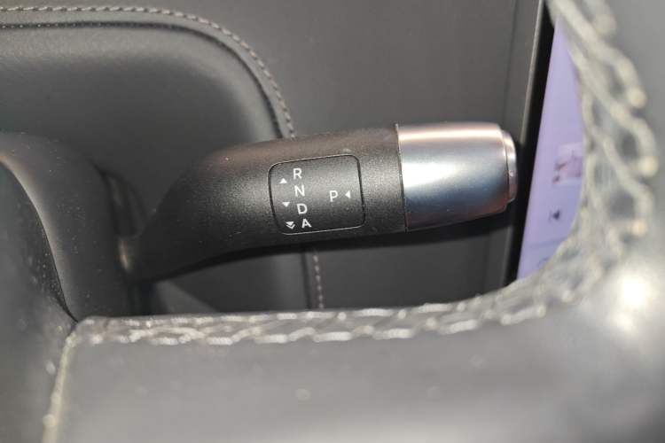 Used Li Auto L8 2023 Pro Model
