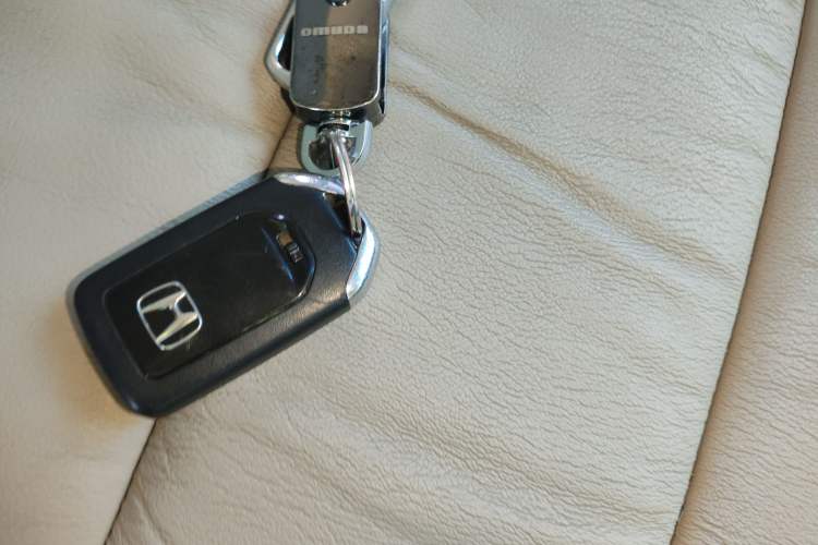 Used Honda Odyssey 2015 Revised Version 2.4L Supreme Edition
