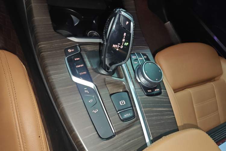 Used BMW X3 2021 xDrive30i Luxury Model with M Sport Package
