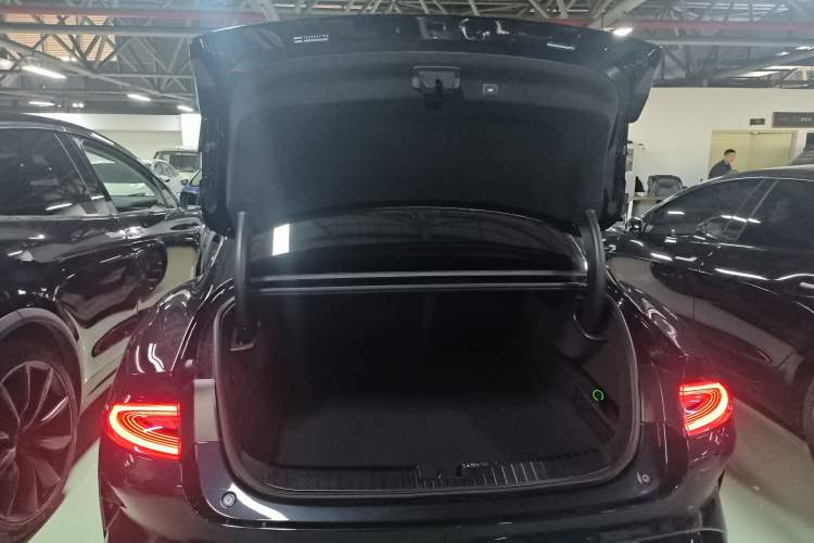 Used  SU7 2024 Four-Wheel Drive Ultra-Long Range Advanced Intelligent Driving Max Edition