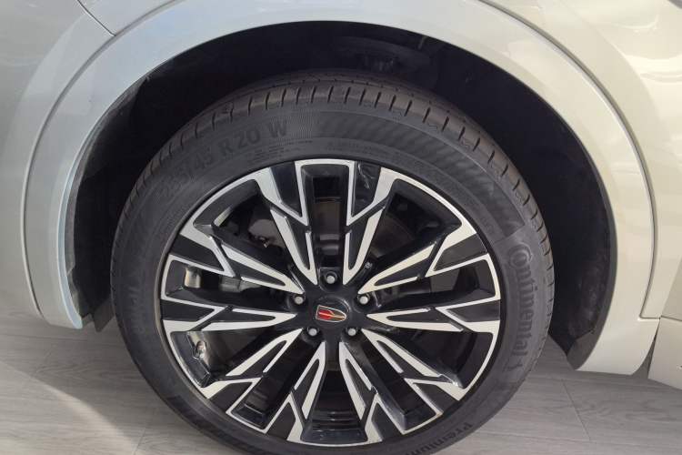 Used Hongqi HS5 2023 2.0T Four-Wheel Drive Flagship Pro Edition
