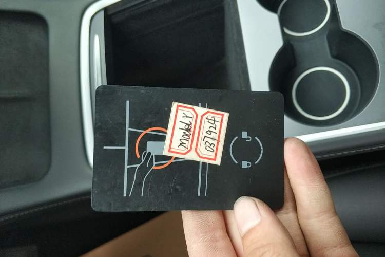 Used Tesla Model Y 2021 Long-Range All-Wheel-Drive Version 3D7
