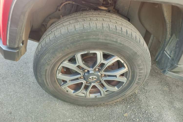 Used  BJ40 2019 Updated Version 2.0T Automatic All-Wheel Drive Urban Hunter Edition Premium China V Emission Standard
