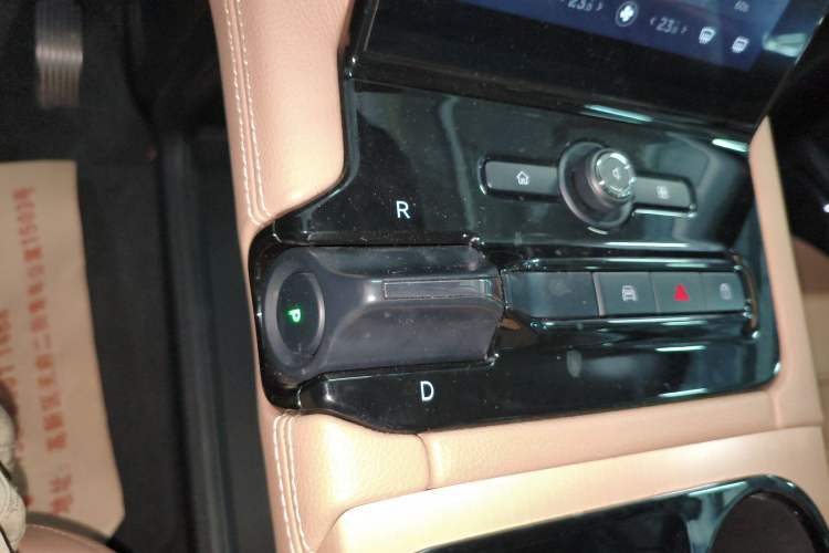 Used Nio ES8 2018 355 km Base Version 7-Seater Edition