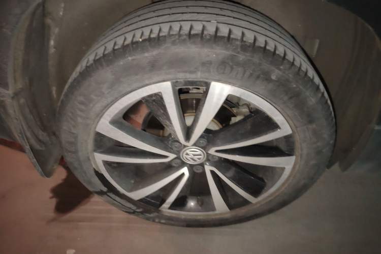 Used Volkswagen Tharu 2020 Facelift 330TSI Four-Wheel Drive Luxury PLUS Version China VI Standard
