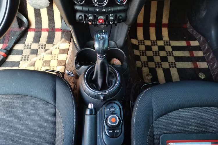 Used  MINI 2014 1.5T COOPER Fun
