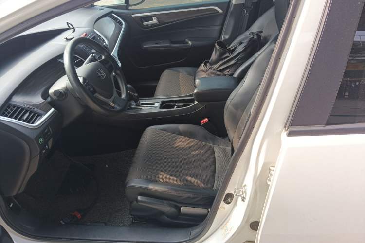 Used Honda Jade 2017 1.8L automatic Comfort version 5 seats
