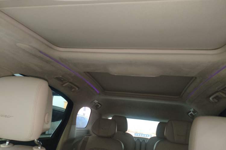 Used Buick GL8 2020 Avenir Avia Six-Seat Deluxe Edition
