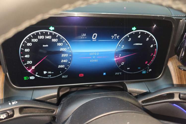 Used Mercedes-Benz GLC 2023 GLC 300 L 4MATIC Dynamic Edition 5-seater