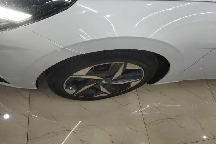 Used Hyundai Elantra 2022 1.5L CVT LUX Prestige Edition