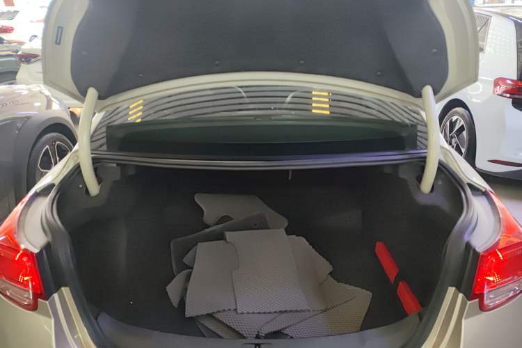 Used Chevrolet Malibu 2014 2.0L Automatic Luxury Edition
