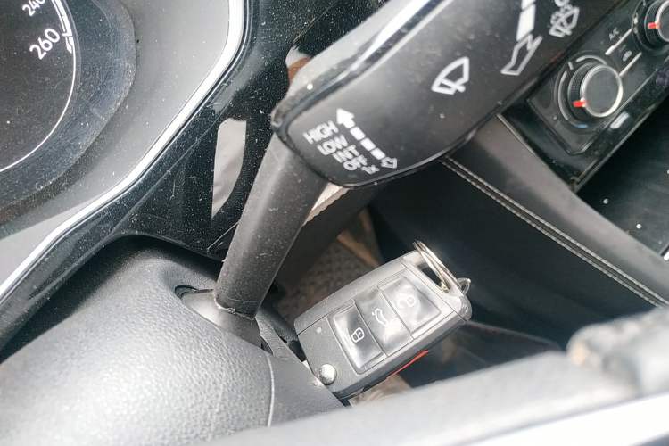 Used Jetta VS5 2023 280TSI Automatic Trend Edition
