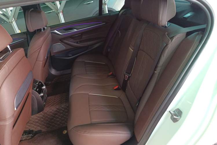 Used BMW 5 Series 2022 Restyled 530Li Luxury Edition M Sport Package
