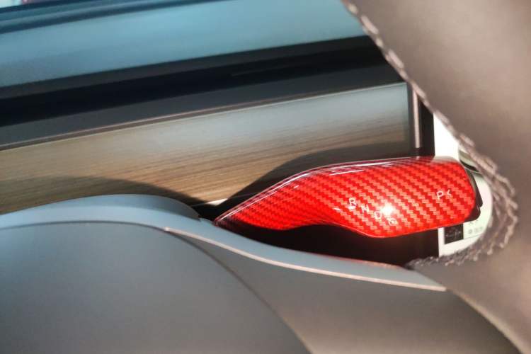 Used Tesla Model Y 2021 Long-Range All-Wheel-Drive Version