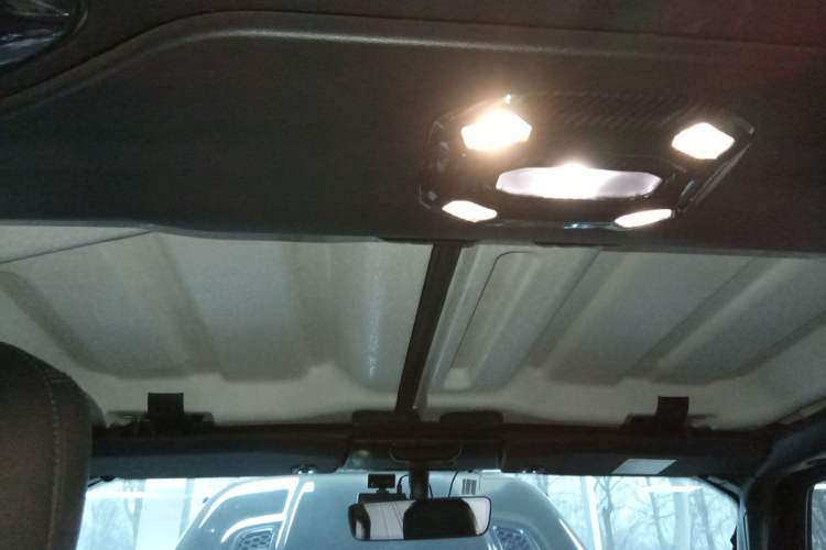 Used  Wrangler 2019 2.0T Sahara 4-Door Version China V Standard