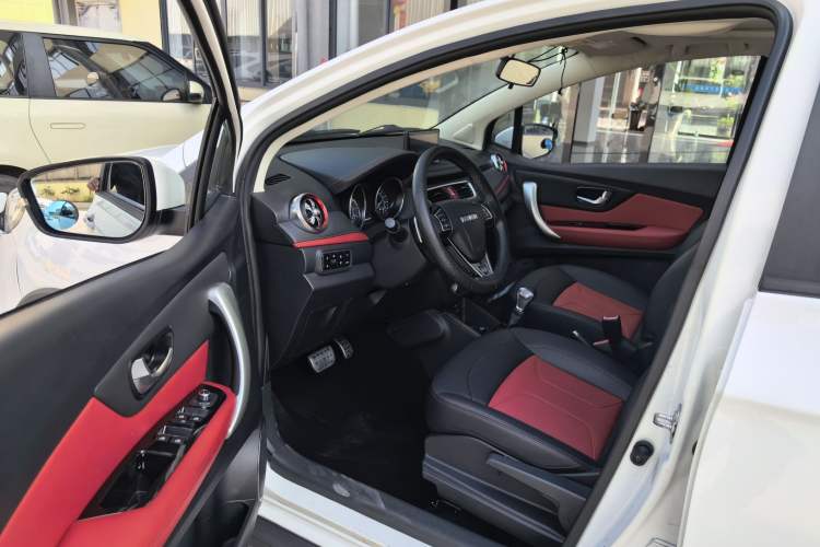 Used Haval H1 2016 Revised Version Blue Badge 1.5L AMT Luxury Edition