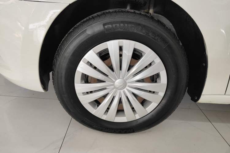 Used Volkswagen Jetta 2015 1.6L Automatic Fashion Model
