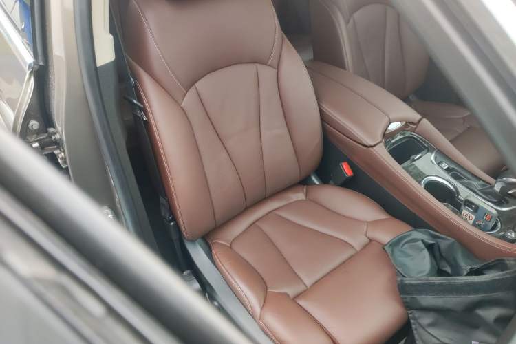 Used Buick Envision 2014 28T Four-Wheel Drive Luxury Model
