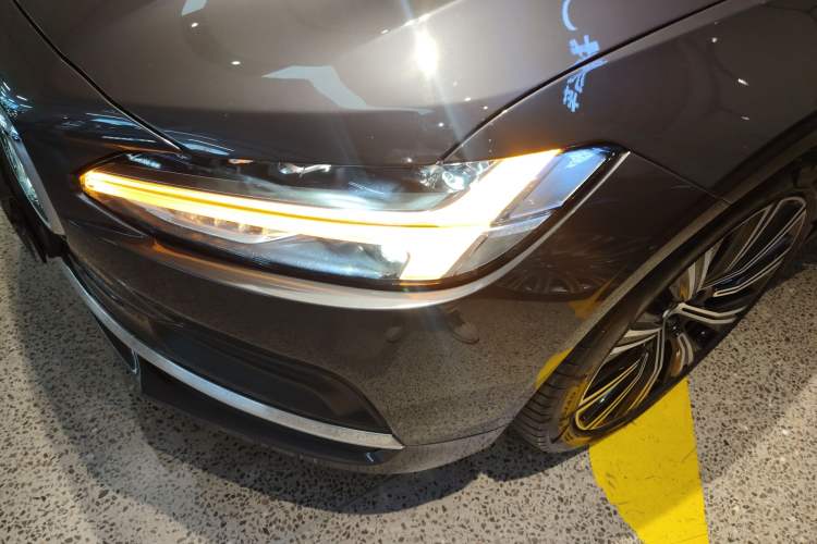 Used Volvo S90 2023 B5 Zhiyuan Luxury Edition