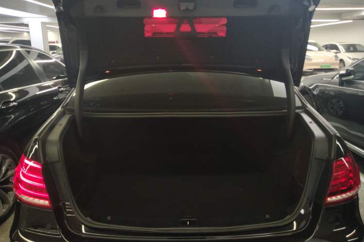 Used Mercedes-Benz E-Class 2015 Restyled E 260 L Sport Edition
