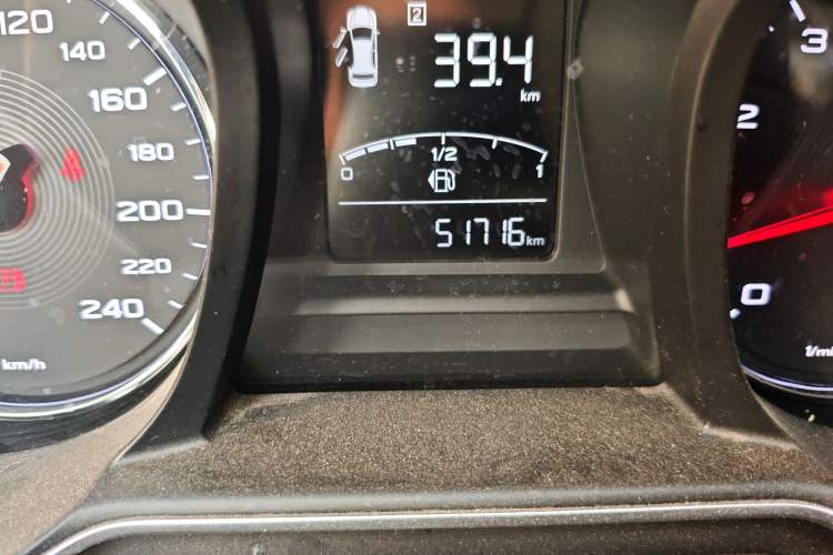 Used MG 6 2017 20T Manual Luxury Smart Connect Version China V Standard