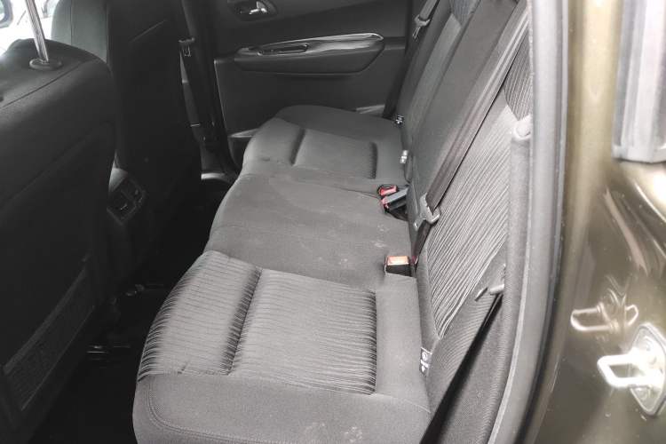 Used Peugeot 3008 2015 2.0L Automatic Classic Edition
