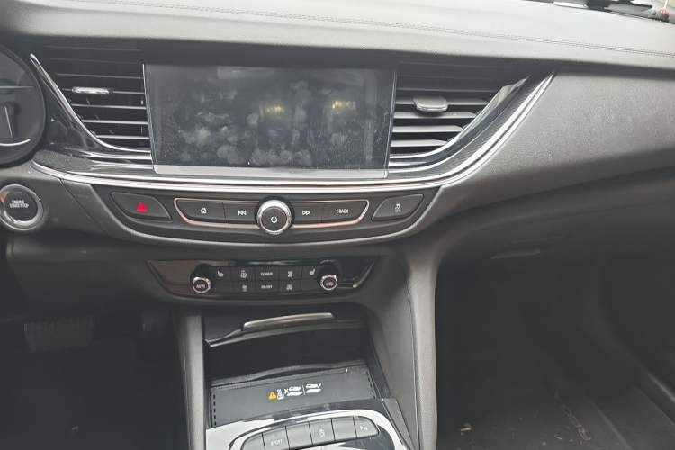 Used Buick Regal 2024 28T Luxury Edition