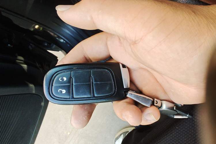 Used  Cherokee 2016 2.0L Smart Version
