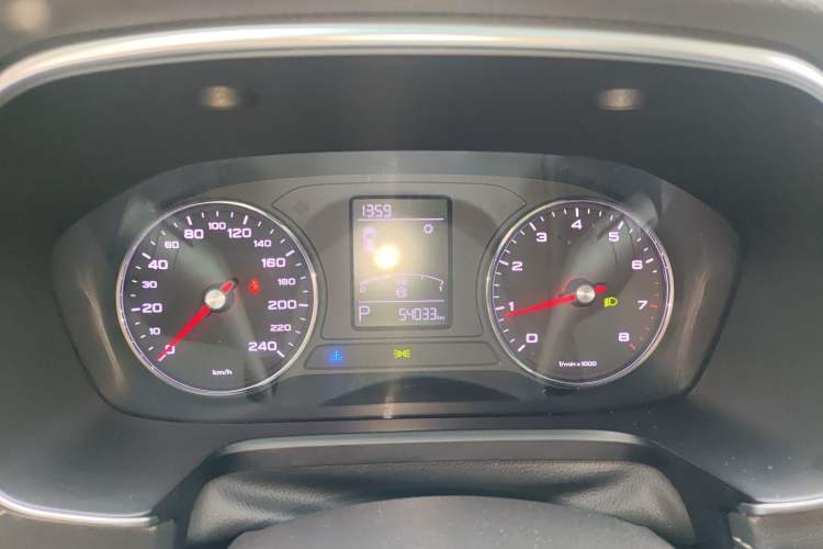 Used Roewe RX5 2019 20T Two-Wheel Drive Automatic 4G Connected Platinum Edition
