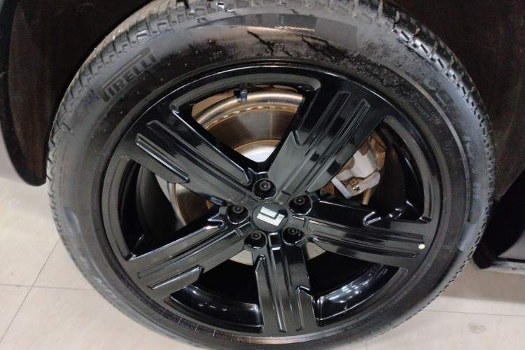 Used  01 2023 Deluxe 6-Seater Version