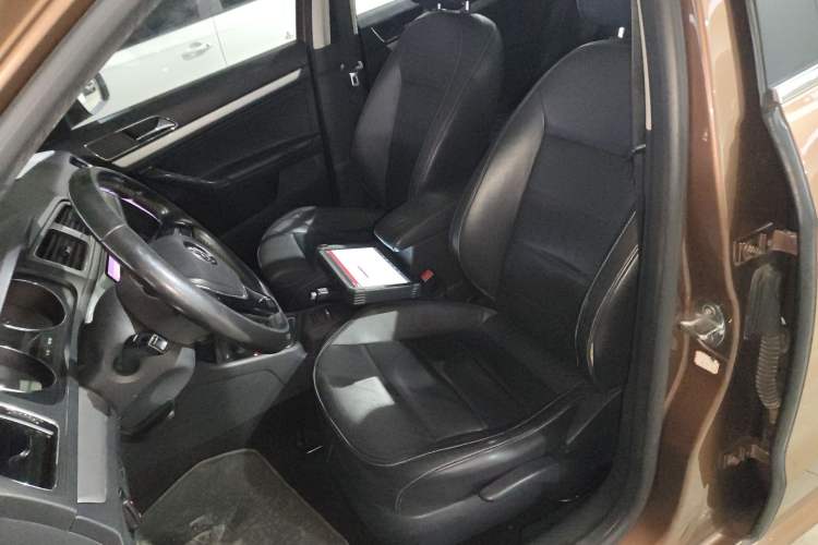 Used Volkswagen Gran Lavida 2015 1.6L Automatic Comfort Edition